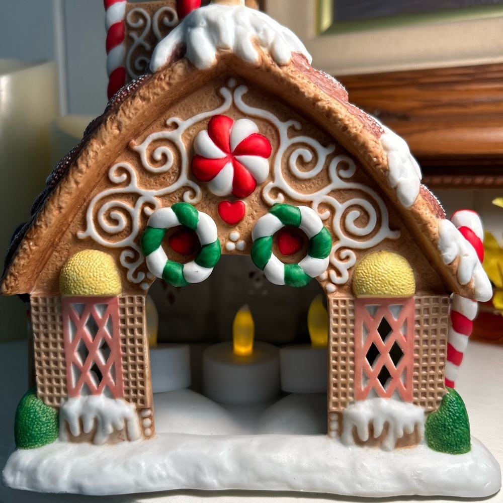 Vintage Partylite Gingerbread House Tea Light Holder Oh So Adorable! - Picture 6 of 11